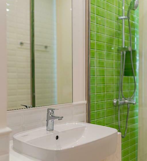 استودیو استاندارد با بالکن, E3 Hillside Apartment Phú Quốc