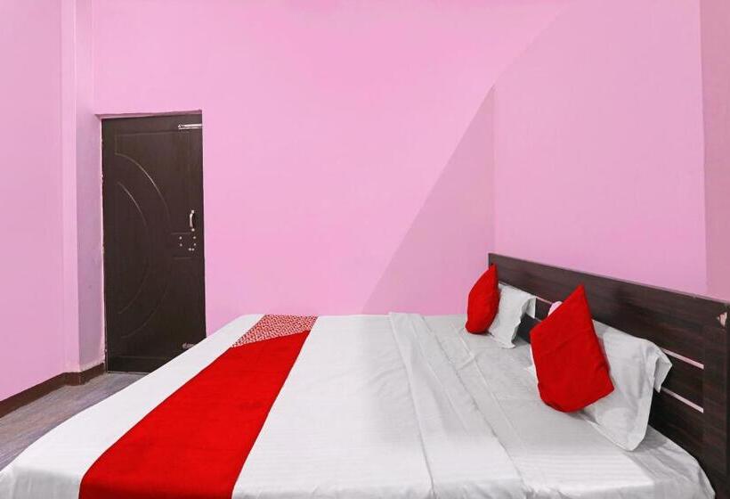 חדר קלאסי לשלושה, Oyo Flagship Metro Guest House