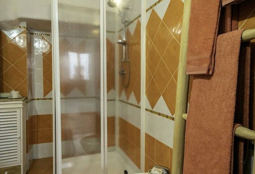 اتاق استاندارد, Amsicora 8