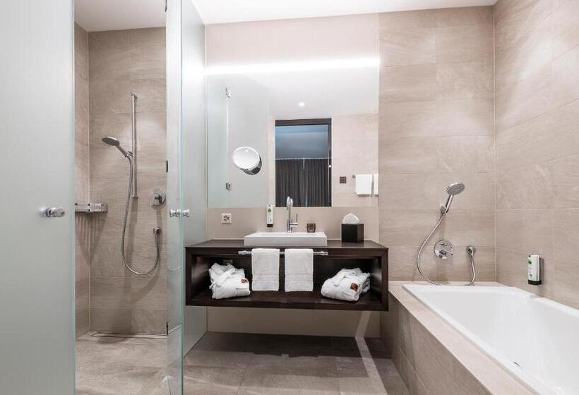 سوییت, B Smart Hotel Bendern