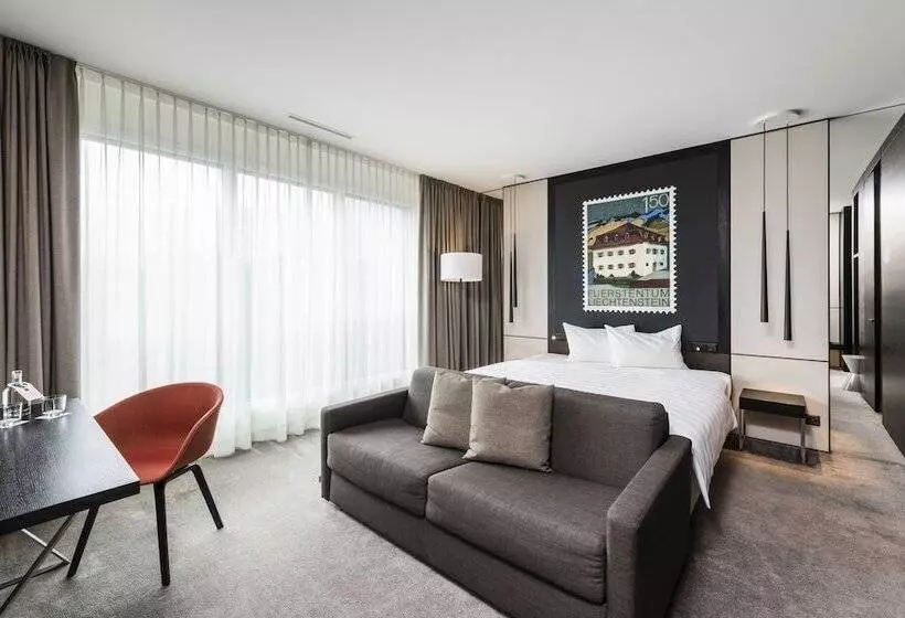 سوییت جونیور, B Smart Hotel Bendern