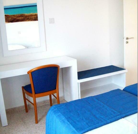 דירת משפחה, Flokkas Hotel Apartments