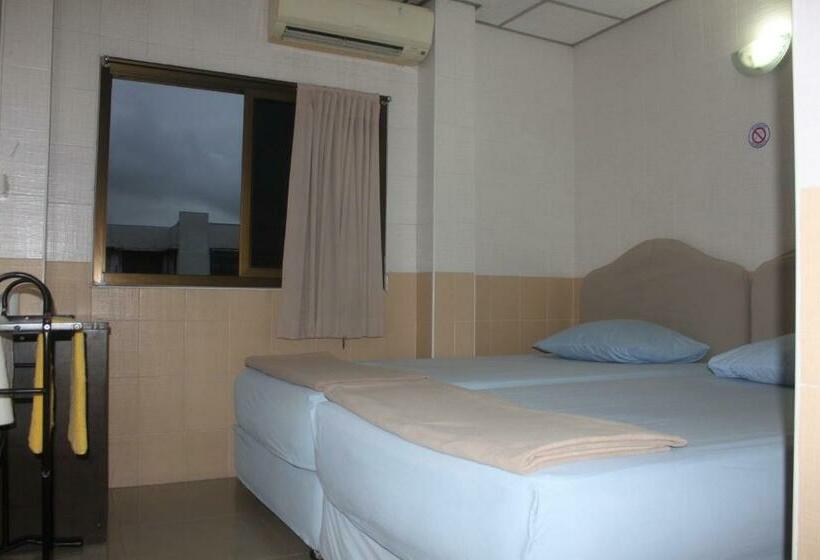 اتاق استاندارد, At Home Guest House