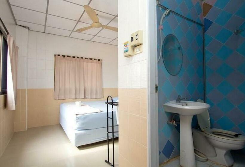 اتاق استاندارد, At Home Guest House