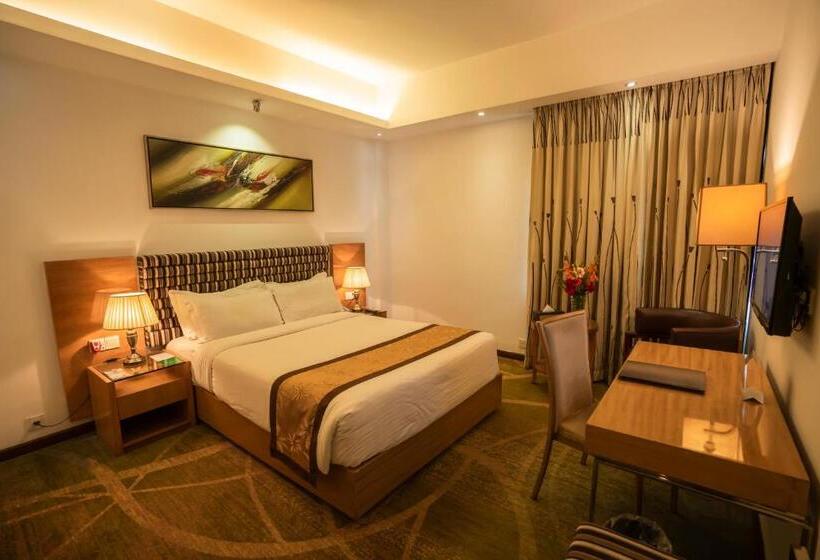 اتاق لوکس یک تخته, Bengal Canary Park