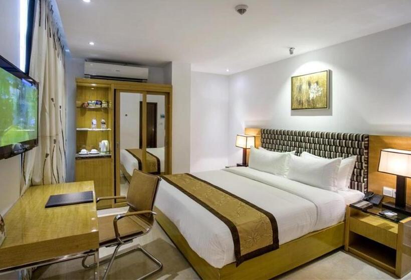 اتاق سوپریور, Bengal Canary Park