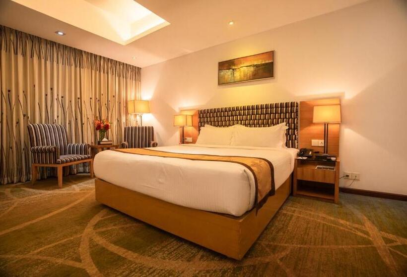 اتاق سوپریور, Bengal Canary Park