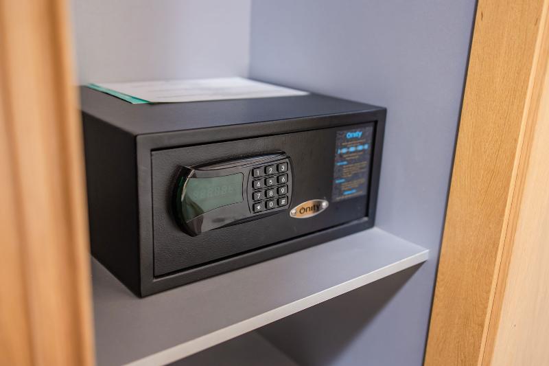 اتاق لوکس یک تخته, Bengal Canary Park