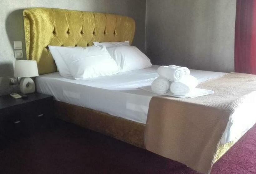 غرفة قياسية, Feevos