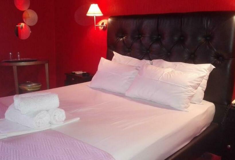 غرفة قياسية فردية, Feevos