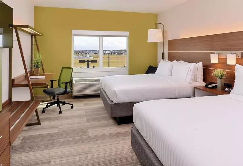 ２ダブルベッドのスタンダードルーム, Holiday Inn Express & Suites Trinity, An Ihg
