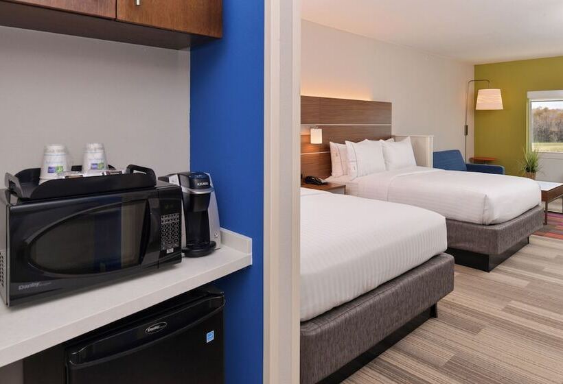 جناح لذوى الاحتياجات الخاصة, Holiday Inn Express & Suites Trinity, An Ihg