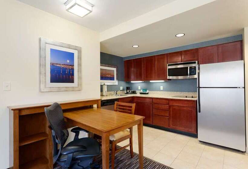 标准工作室, Home2 Suites By Hilton Charlotte University Research Park