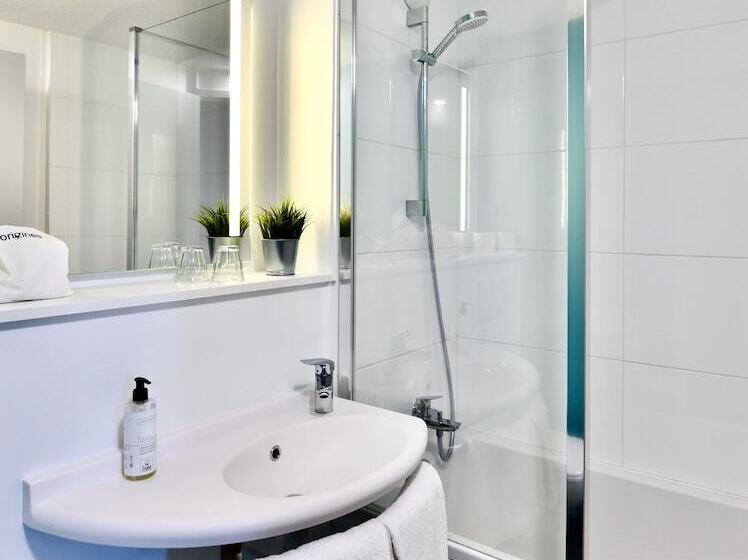 اتاق استاندارد سه نفره, Ibis Budget Vannes