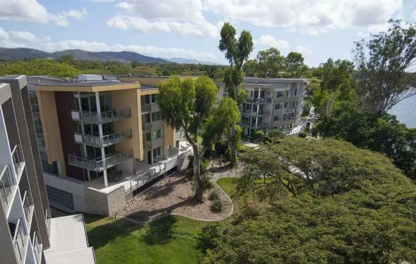 ２ベッドルームアパートメント, Itara Apartments