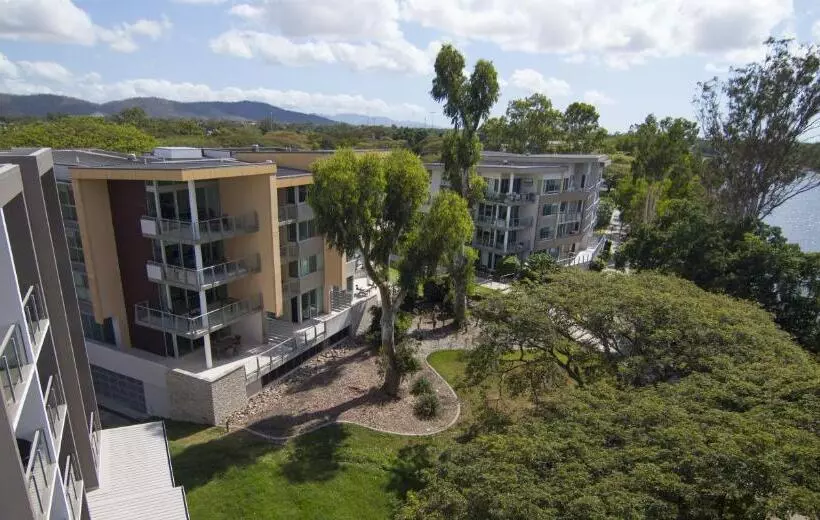 ３ベッドルームアパートメント, Itara Apartments