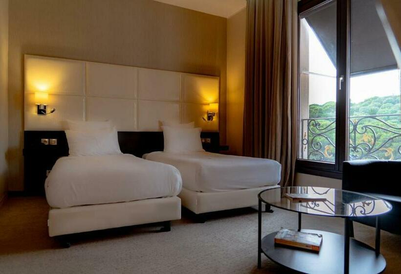 اتاق استاندارد, Lalla Doudja