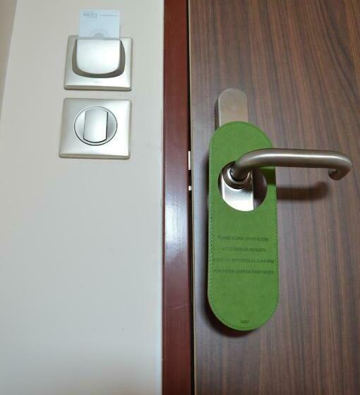 اتاق کلاسیک, Port Toga