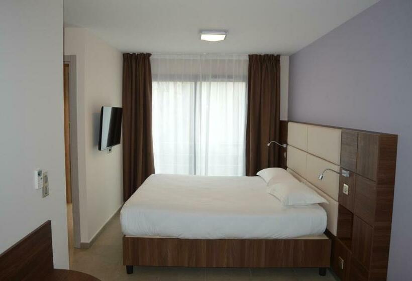 اتاق سوپریور با چشمانداز, Port Toga