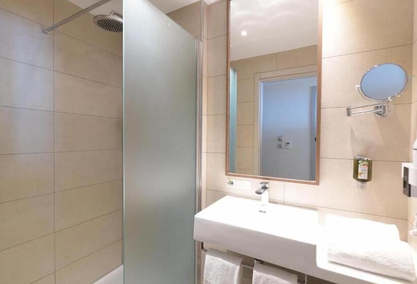 اتاق پرستیژ با چشمانداز دریا, Port Toga