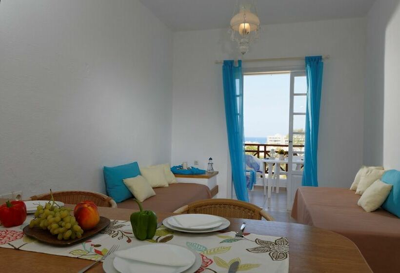 Estudio Estándar, Remi Studios & Apartments