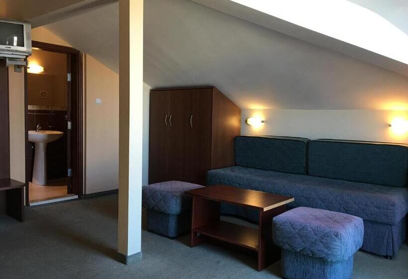 带海景的标准工作室, Royal Beach