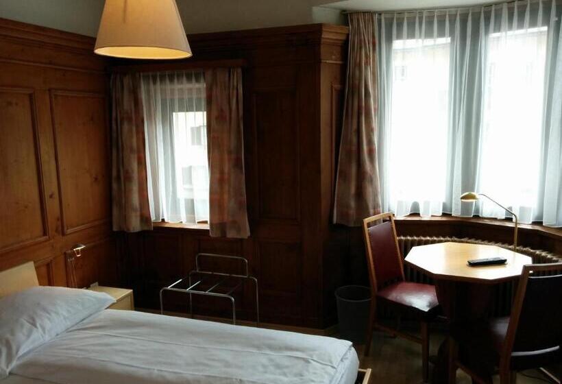 Номер Стандарт Трехместный, Terminus