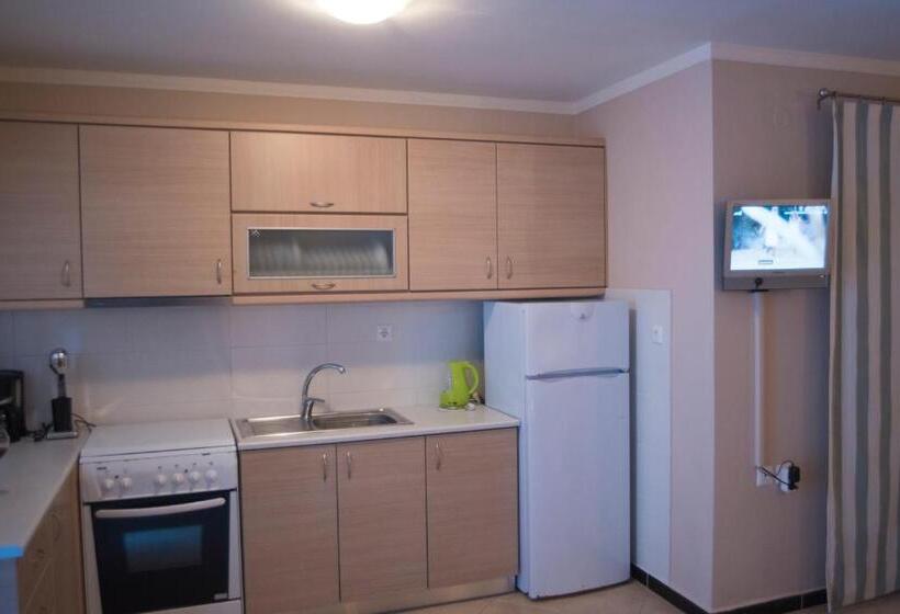 شقة غرفة واحدة, Villa Theodora