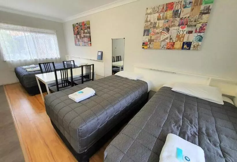 Standard Kolmen Hengen Huone, Maria Motel