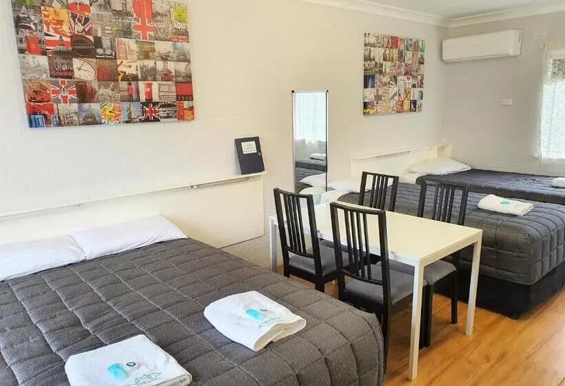 Standard Kolmen Hengen Huone, Maria Motel
