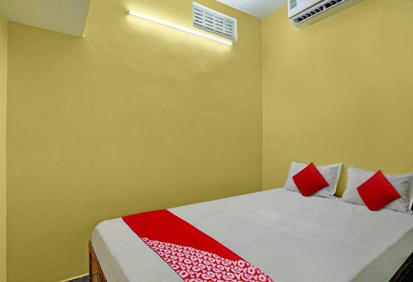 标准间, Super Oyo Flagship M Adarsh Guest House