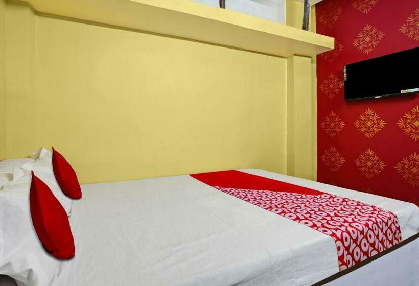 标准间, Super Oyo Flagship M Adarsh Guest House