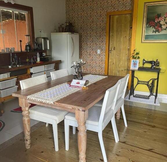 샬레, Pousada Sítio Das Pedras