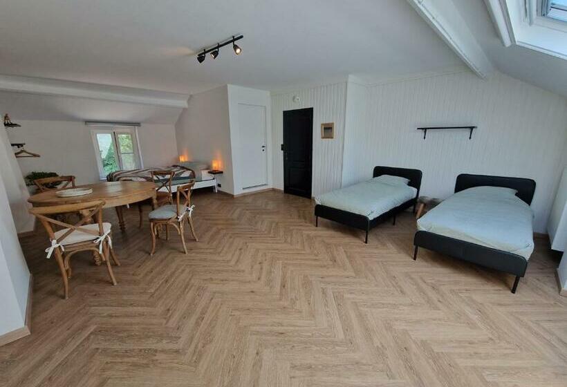Четырехместный Номер Стандарт, Habitat