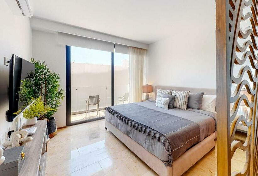 スタンダードスタジオ, Perfect Place 311