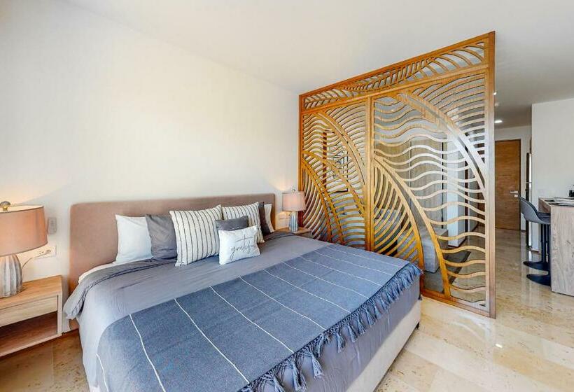 スタンダードスタジオ, Perfect Place 311