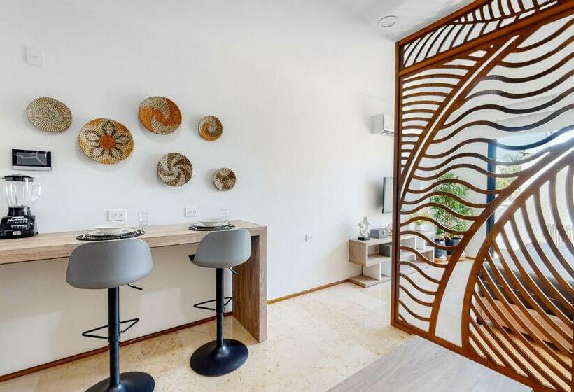 スタンダードスタジオ, Perfect Place 311