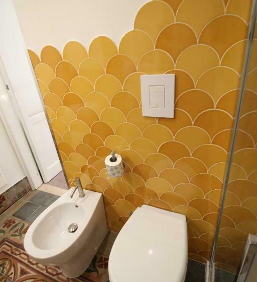 اتاق عادی, Ajamola 800