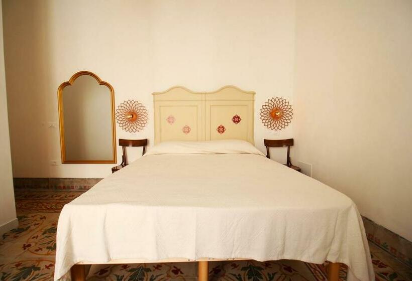 اتاق لوکس, Ajamola  800