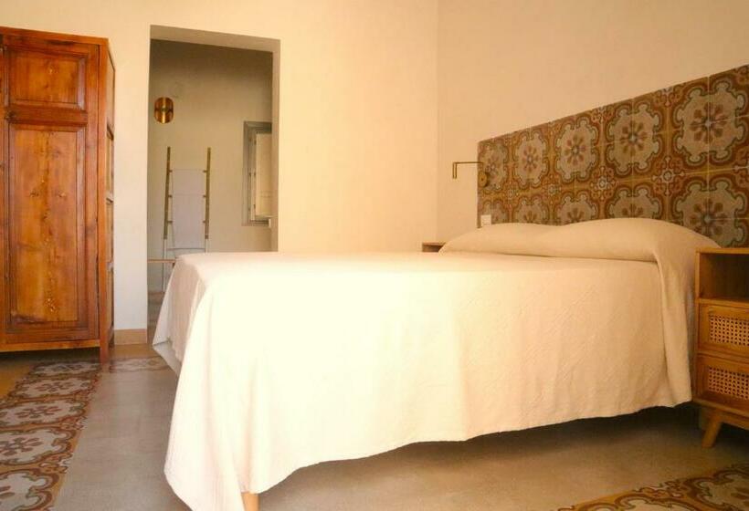 اتاق لوکس, Ajamola 800