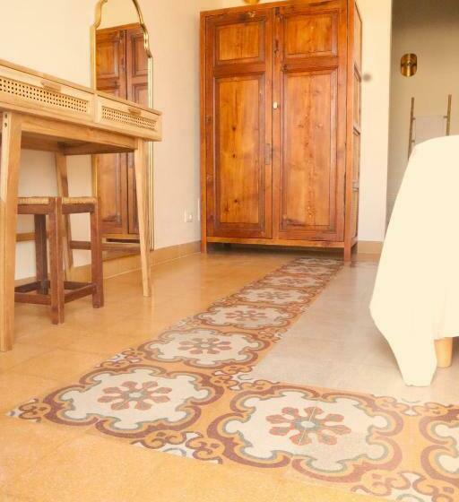 اتاق لوکس, Ajamola  800