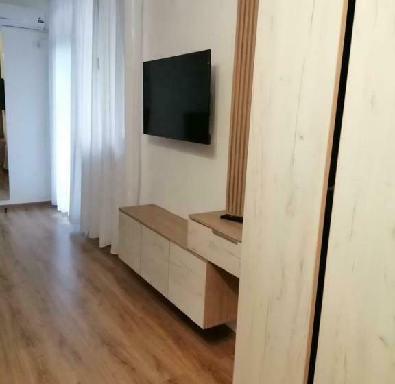 اتاق استاندارد, La Roby Si Niko