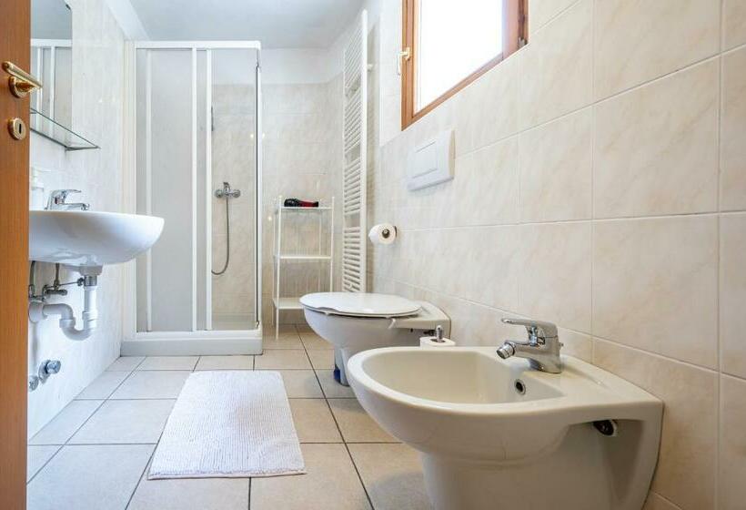 Standard studio with lake view, Agribenessere Brenzio