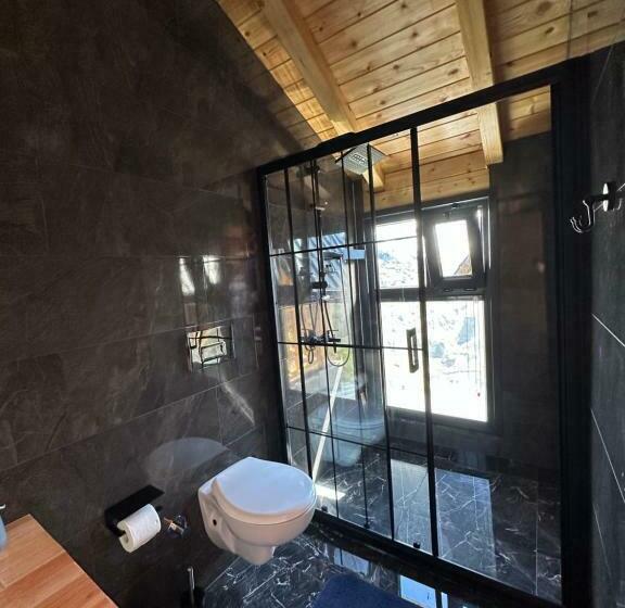 غرفة قياسية مزوَّدة بتراس, Dağlara Bungalov