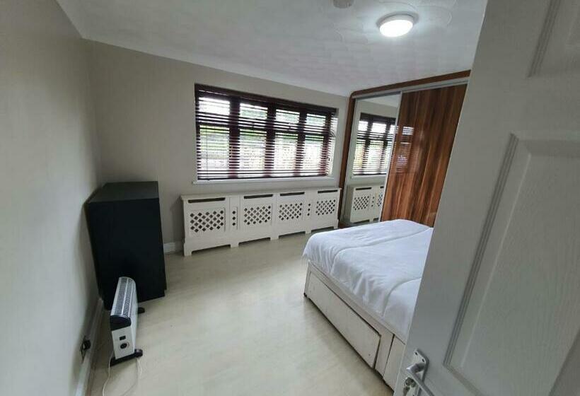 Номер Deluxe, Bungalow In Leafy Area