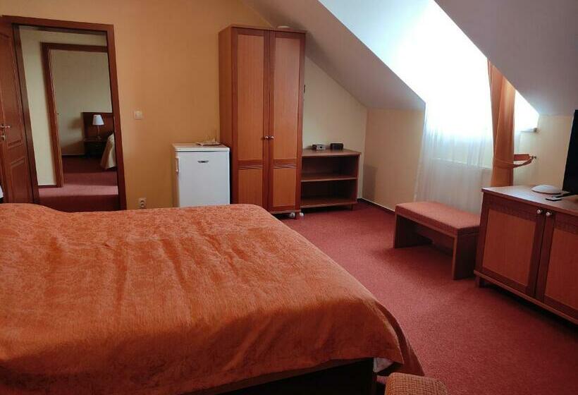 سوئیت 2 خوابه, Villa Cassandra