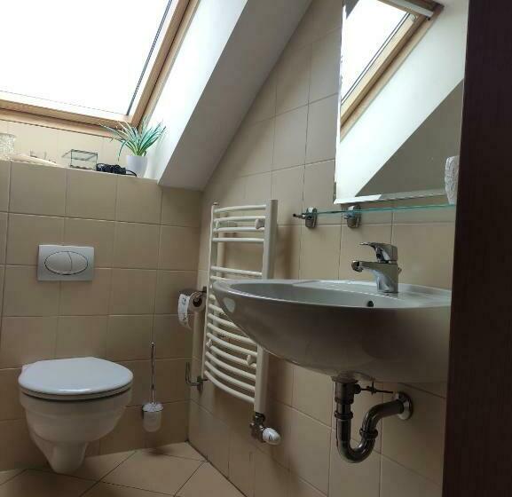 اتاق استاندارد سه تخته با بالکن, Villa Cassandra