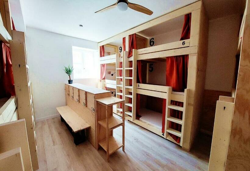 מיטה בחדר משותף, Coast Utopy Hostel