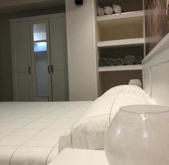 Номер Стандарт Трехместный, Mira