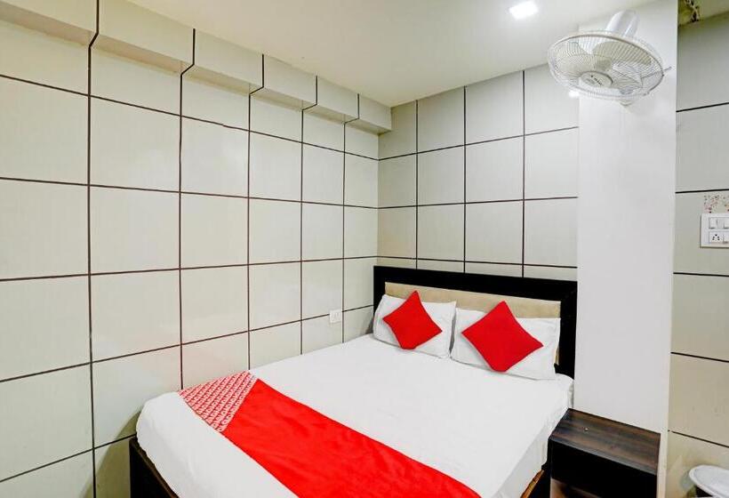 غرفة كلاسيكية ثلاثية, Oyo Flagship 81395 Hotel The Moon